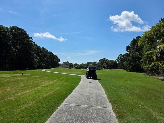 5th image of 18 Addison St