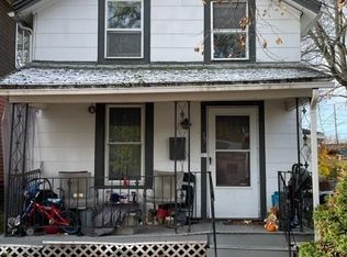 39 Cave St, Lockport, NY 14094