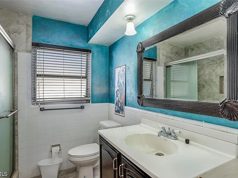 806 Entrada Dr N — Photo 12