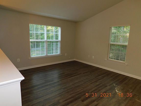 3rd image of 7381 Buchanan Dr