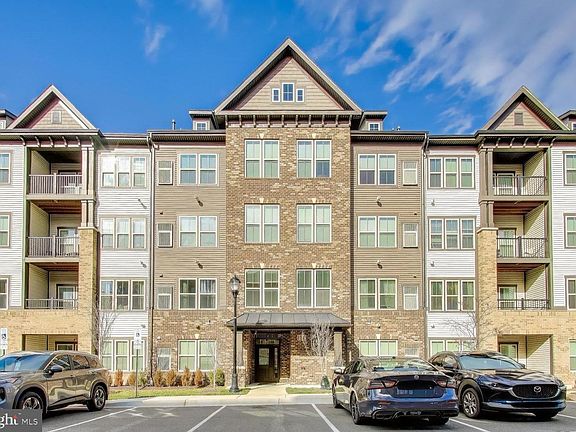 2nd image of 10020 Ruffian Way #E