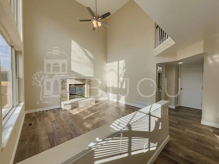 1461 Grass Valley Dr — Photo 10