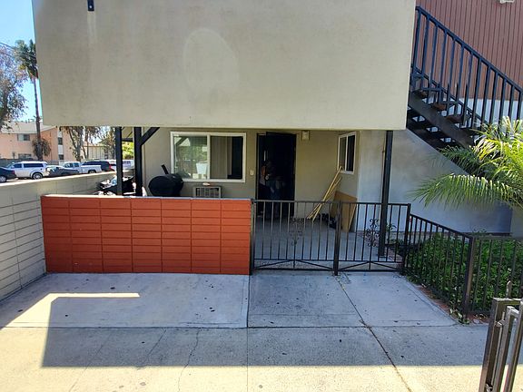 3rd image of 219 E Pearson Ave APT 1