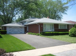 15718 Maryland Ave, Dolton, IL 60419