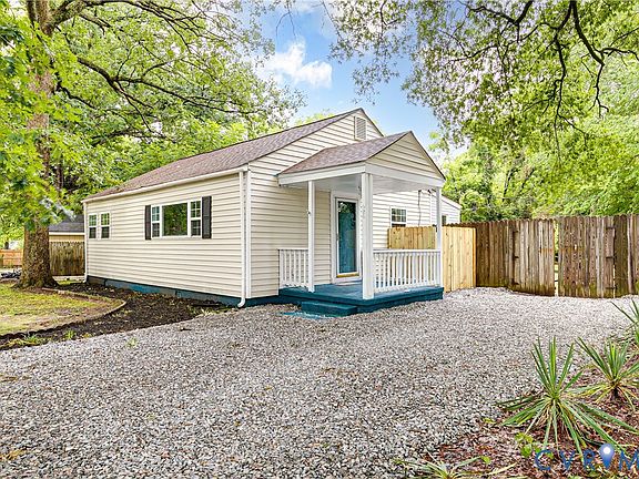 3rd image of 924 Halsey Ln