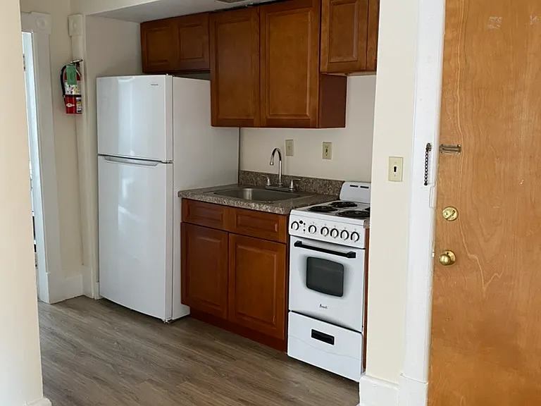 941 Western Ave #7 — Photo 2