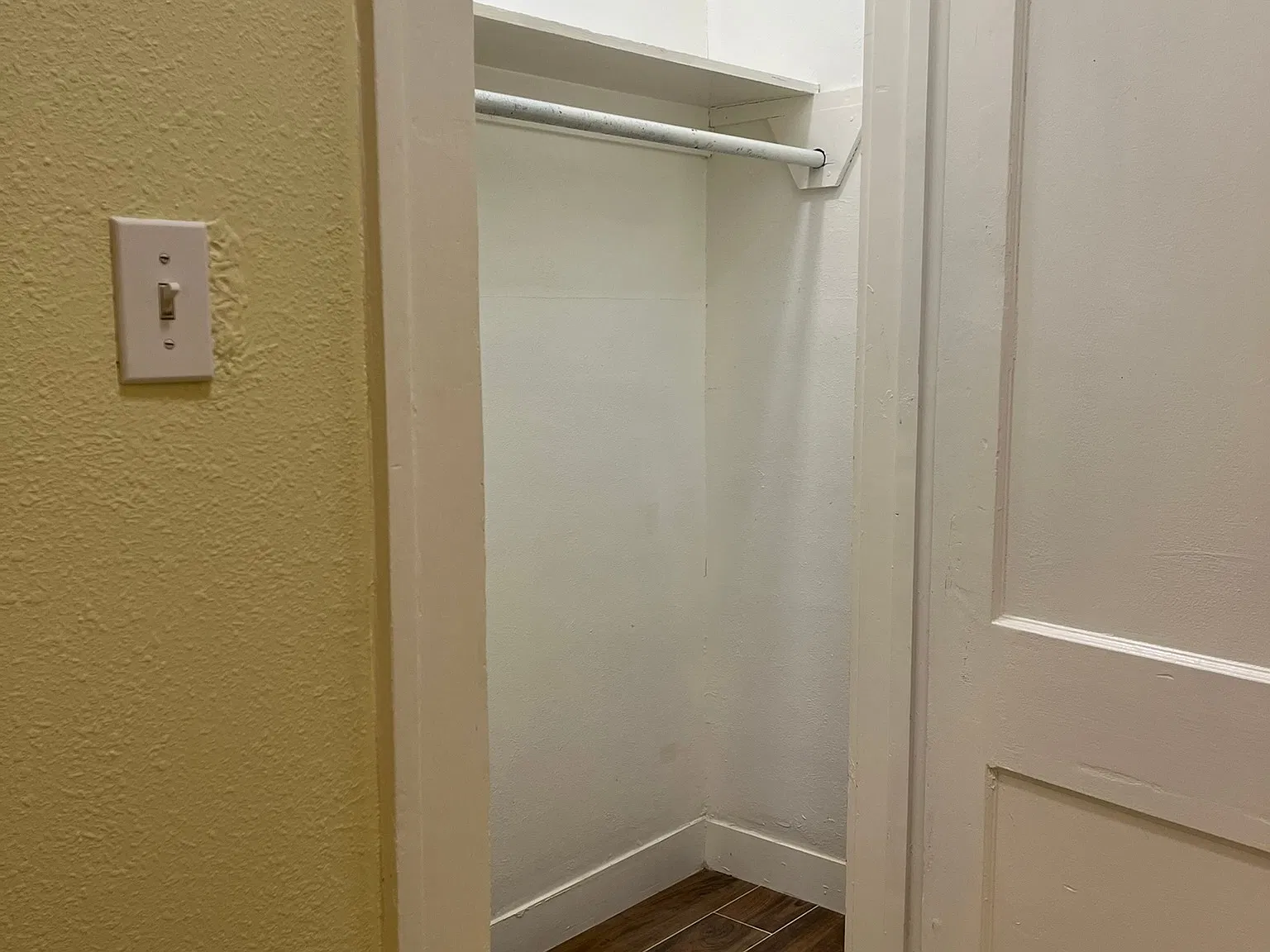 2 bed, 861 sqft, $1,500 — Photo 3