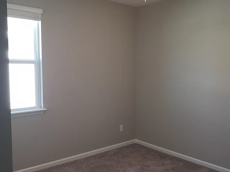 89 Signet Cir — Photo 23