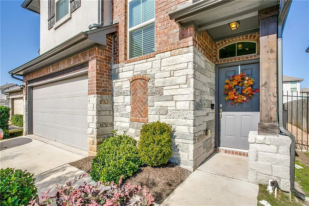 Building Photo - 1401 Little Elm Trl #105