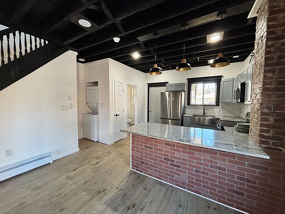 3rd image of 94 River St #94
