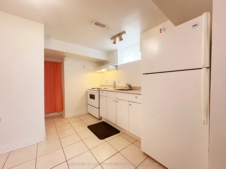 1236 Clyde Ave #2 — Photo 9