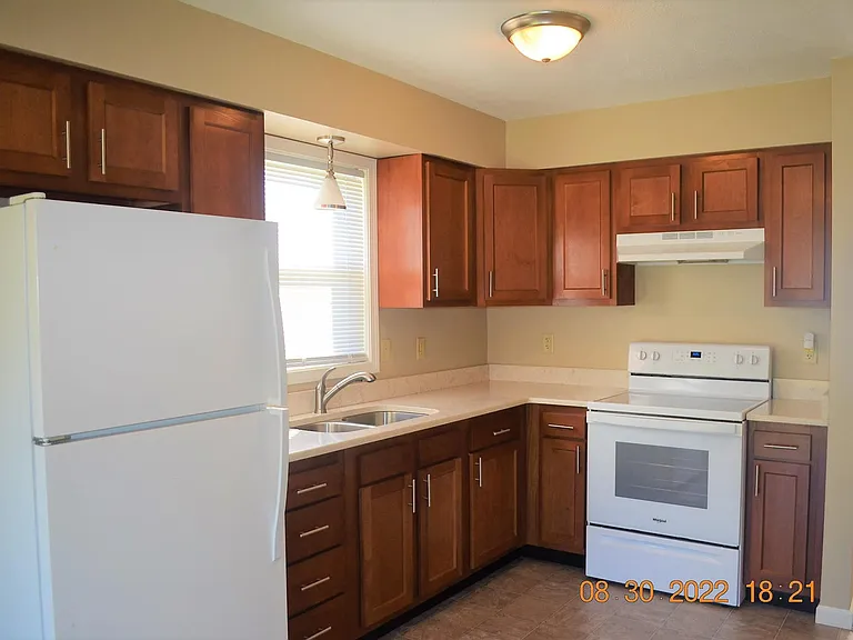 5521 E Karen Ct — Photo 4