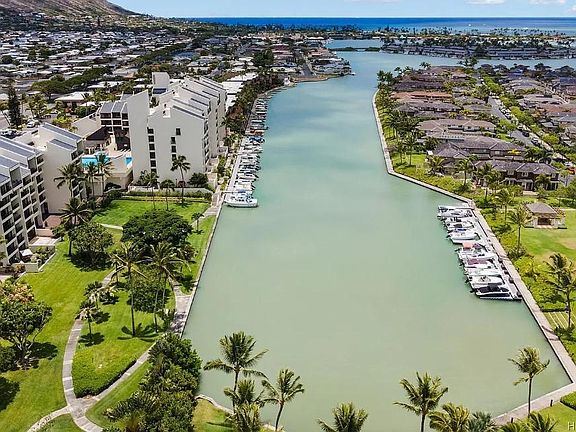 The Esplanade is on the left