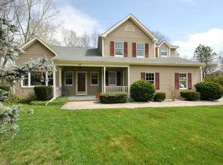 10 Highbush Ter, North Kingstown, RI 02852