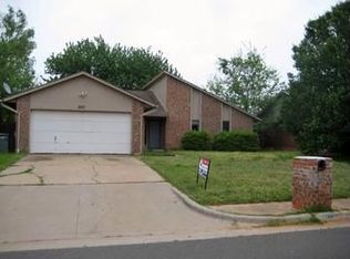 2412 Clover Glen Dr, Edmond, OK 73013