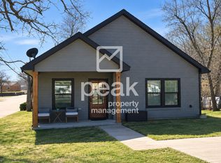 738 E Sears St, Denison, TX 75021