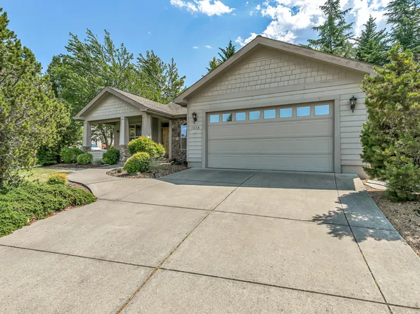 1508 Summit Ridge Cir, Medford, OR 97504