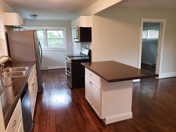 5th image of 571 Wildwood Dr