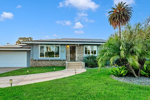 120 Green Ave Photo 1