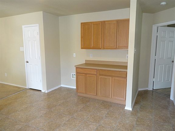 5th image of 904 Honey Hollow Dr