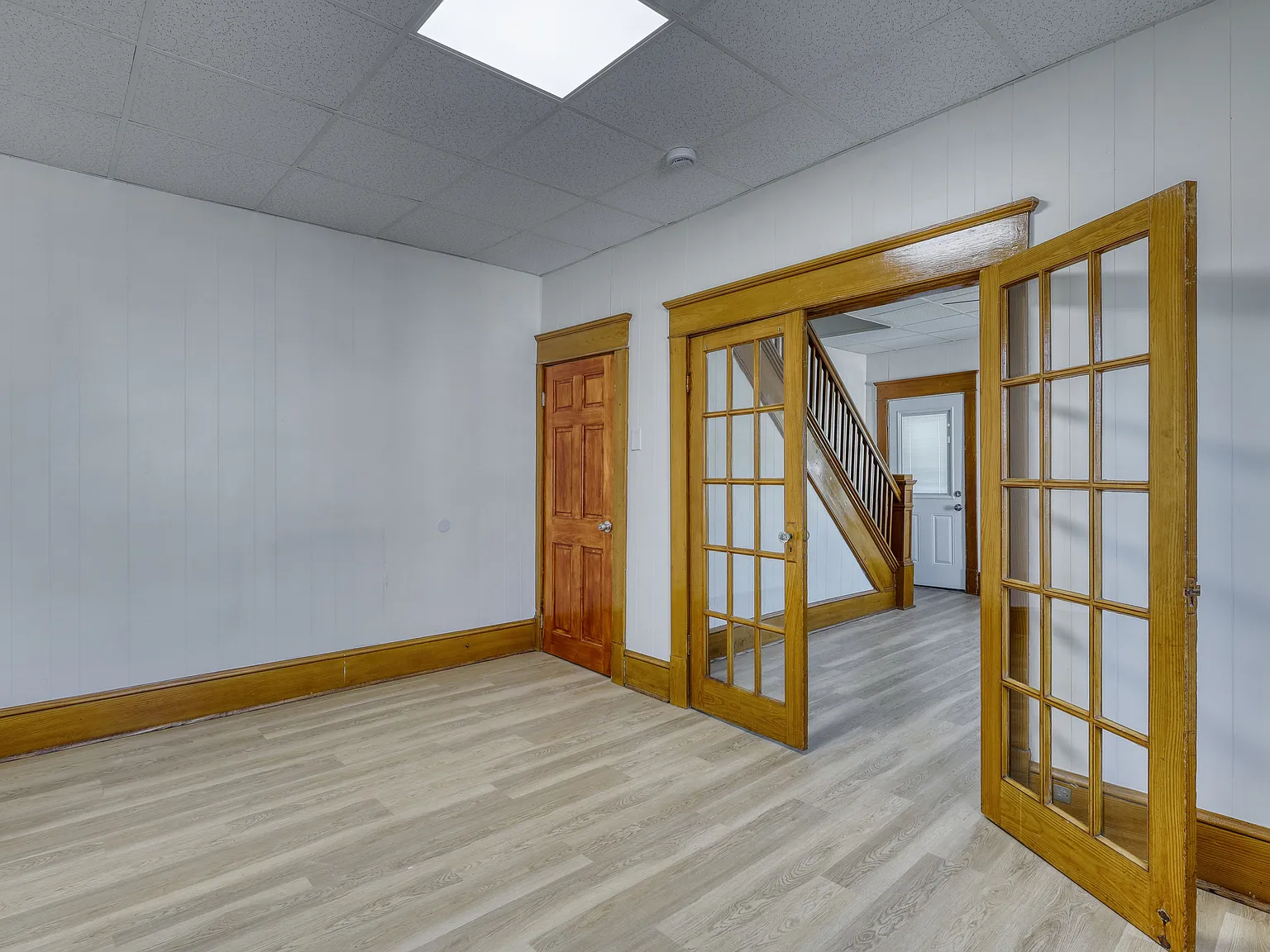 3 bed, 1.5 bath, $1,300 — Photo 4