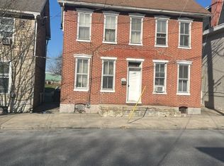 323 S Main St, Chambersburg, PA 17201