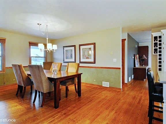 5th image of 41W790 Fox Bend Dr