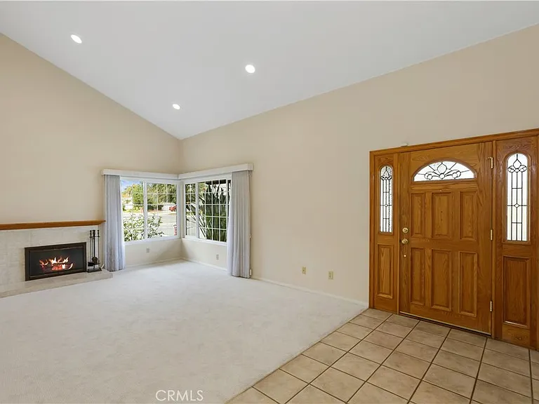 14602 Bel Aire St — Photo 6