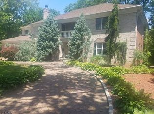 210 Hillside Ave, Springfield, NJ 07081