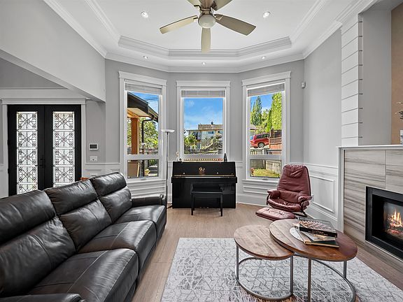 5th image of 7626 Hedley Ave