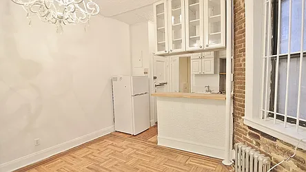 Rented by Park Property Advisors