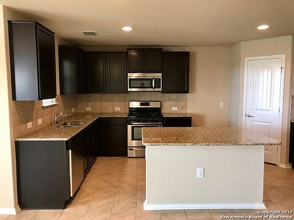 4th image of 11715 Plover Pl