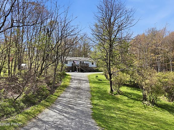 3rd image of 595 Goose Pond Rd