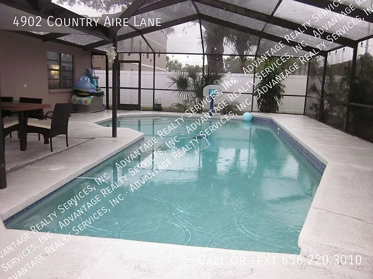 4902 Country Aire Ln — Photo 22