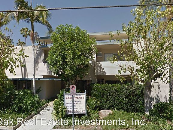 2nd image of 13807 Oxnard St #5556360