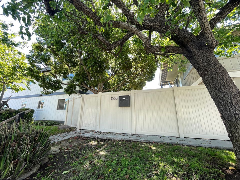 1st image of 1005 Palm Ave #B