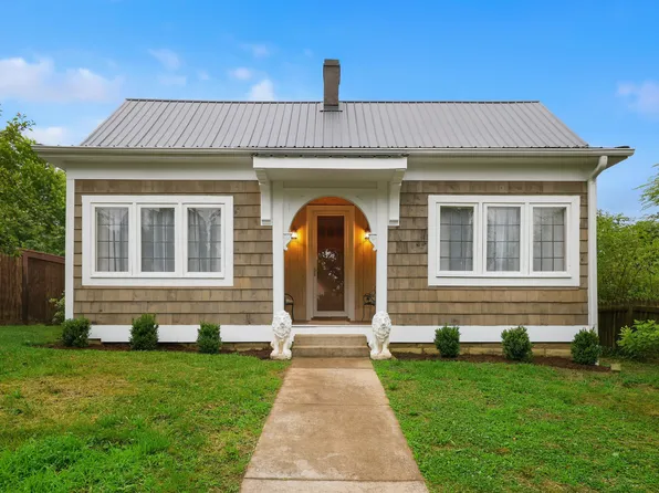 107 Elm St, Mount Sterling, KY 40353