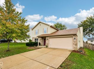 430 N Shore Ct, Franklin, IN 46131