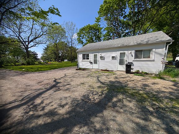 2nd image of 421 West St #5