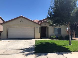 14731 Coachman Rd, Victorville, CA 92394