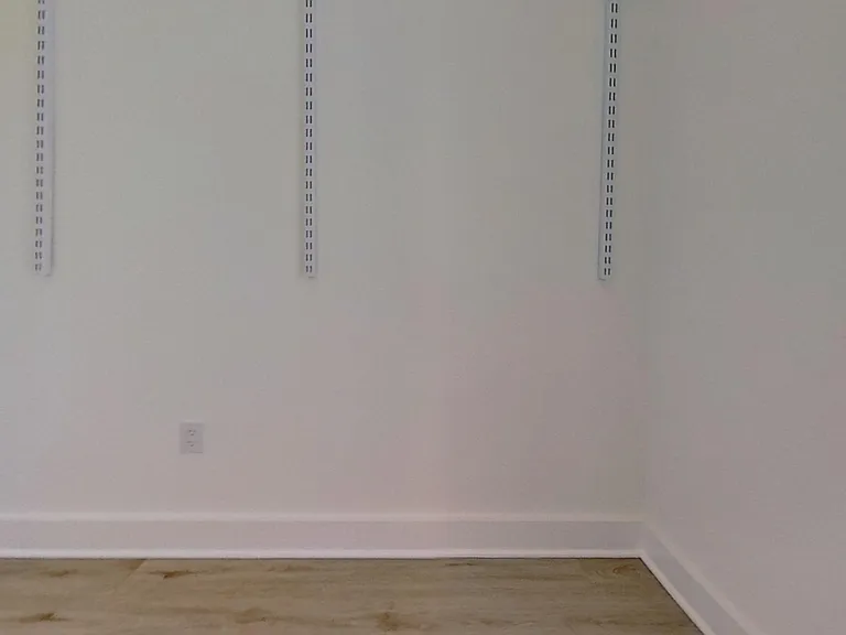 30 Edgewater Pl #304 — Photo 9