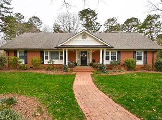 400 Brackenbury Ln, Charlotte, NC 28270