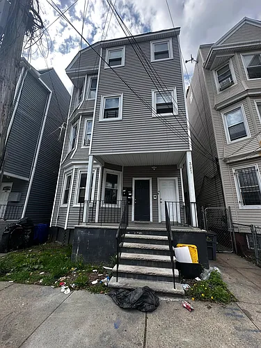 327 S 19th St #G2 Photo 1