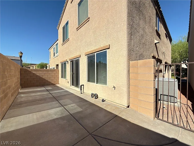 12 Jasmine Point St — Photo 10