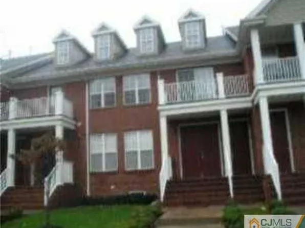 8 Park Sq, Metuchen, NJ 08840