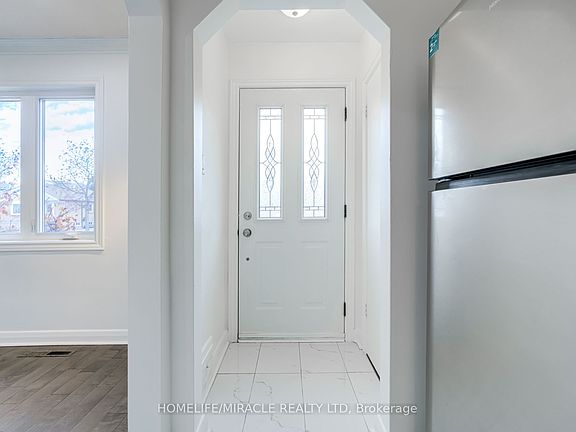 5th image of 30 Yorkshire Rd