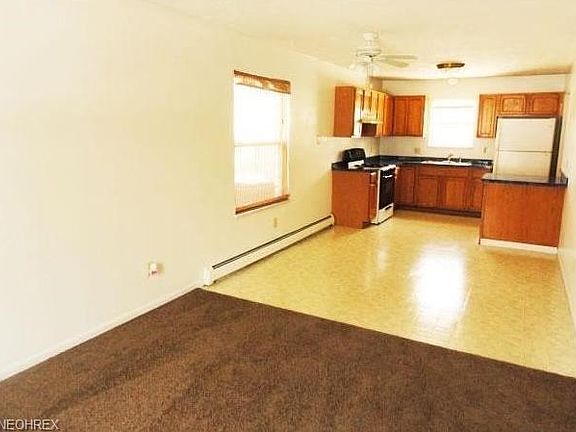 4th image of 4836 Hawley Dr