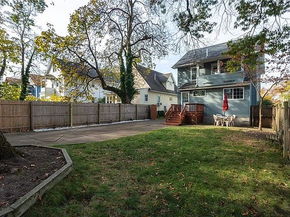 4th image of 1263 Edwards Ave