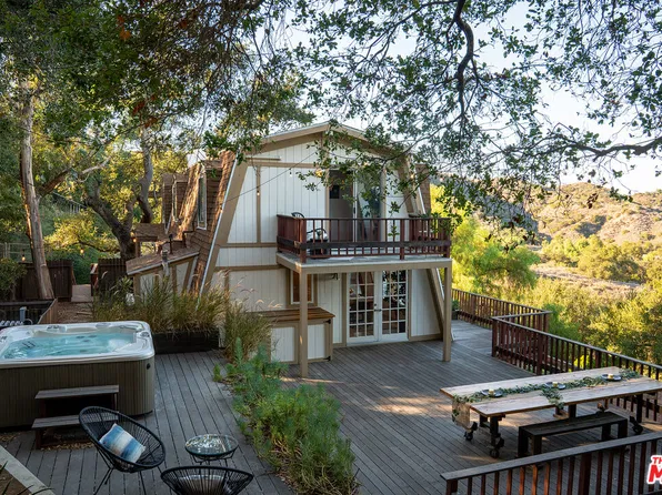 22013 Alta Dr, Topanga, CA 90290