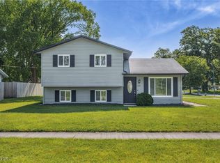2214 Middle Ave, Elyria, OH 44035